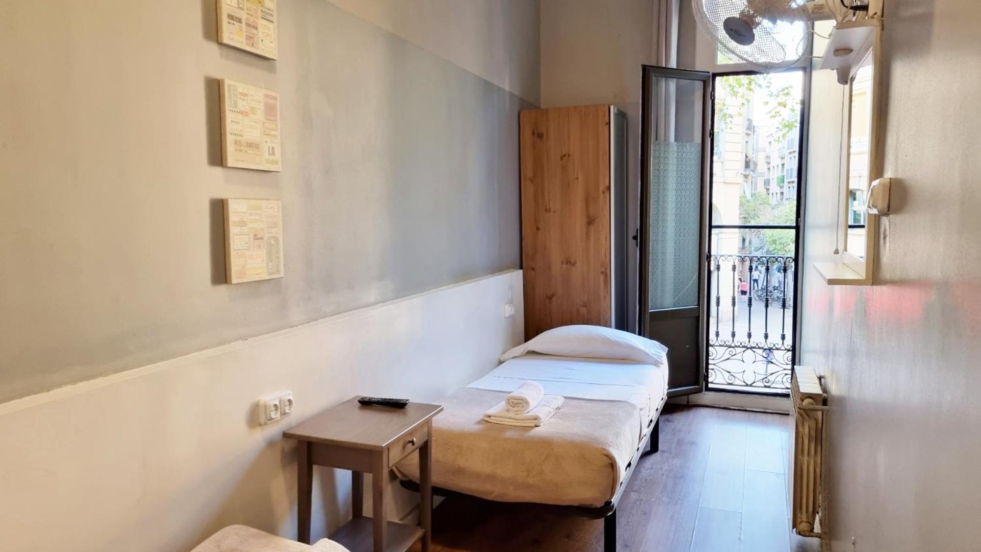 ברצלונה Paraiso Hostel מראה חיצוני תמונה