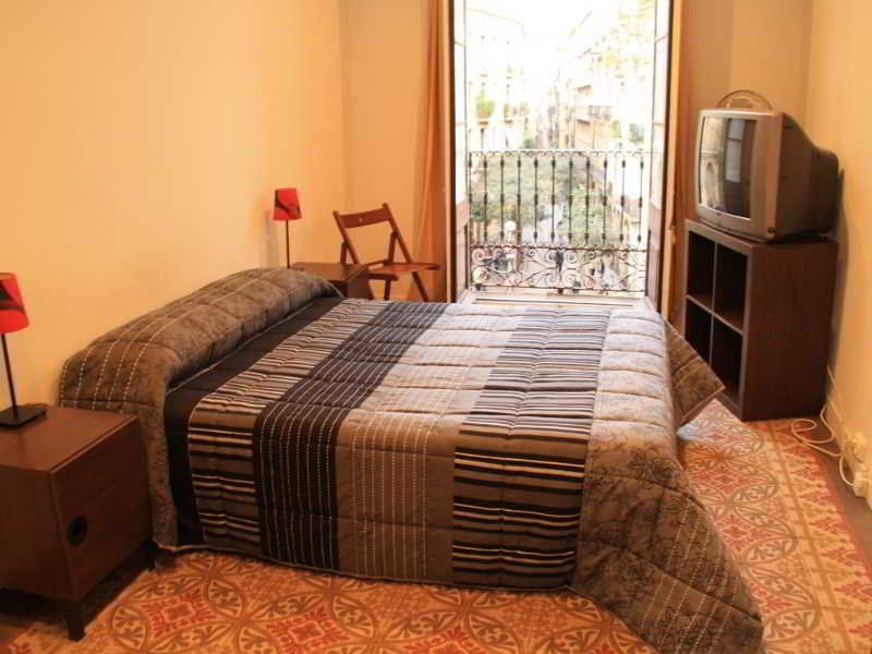 ברצלונה Paraiso Hostel מראה חיצוני תמונה